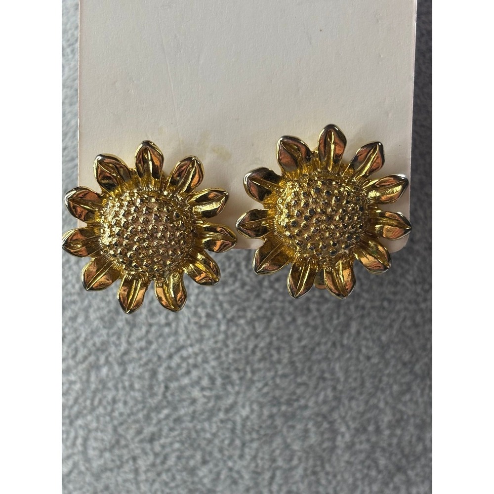 #40. Sunflower Gold-tone Clip-on Earrings
